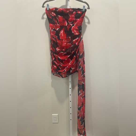 White Fox About Damn Time Mini Dress Size XS - Picture 2 of 10